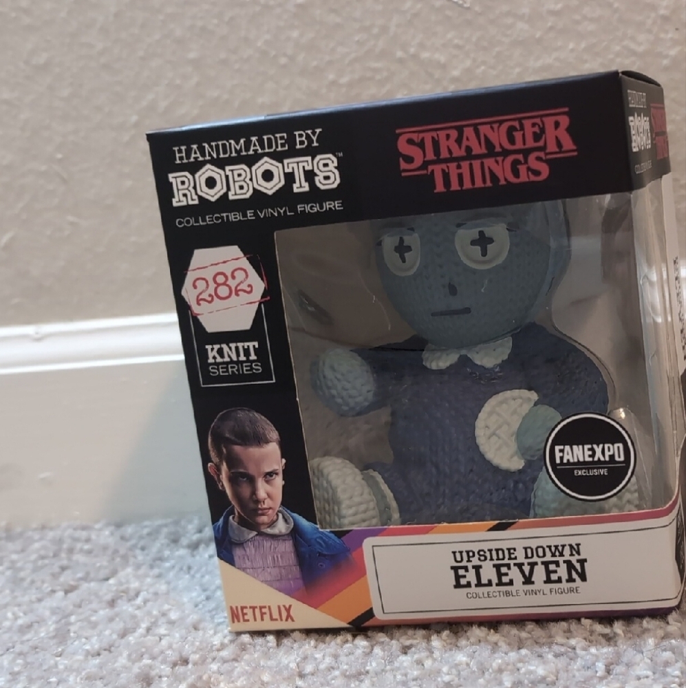 Stranger Things Upside Down Eleven Vinyl Figure